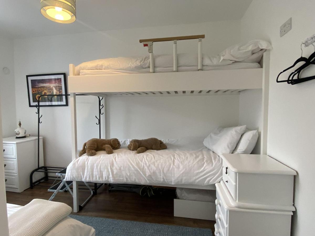 454 - Holiday home Roundstone